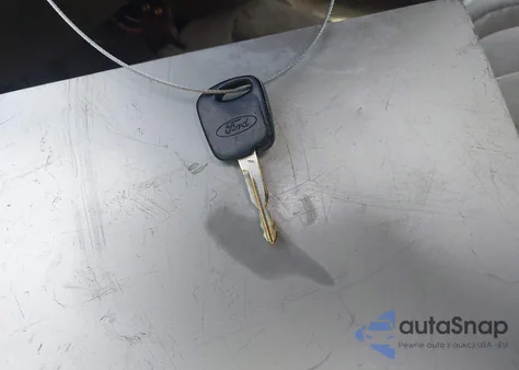 1999 Ford Crown Victoria Lx z USA, uszkodzony, nr VIN 2FAFP74W4XX127400